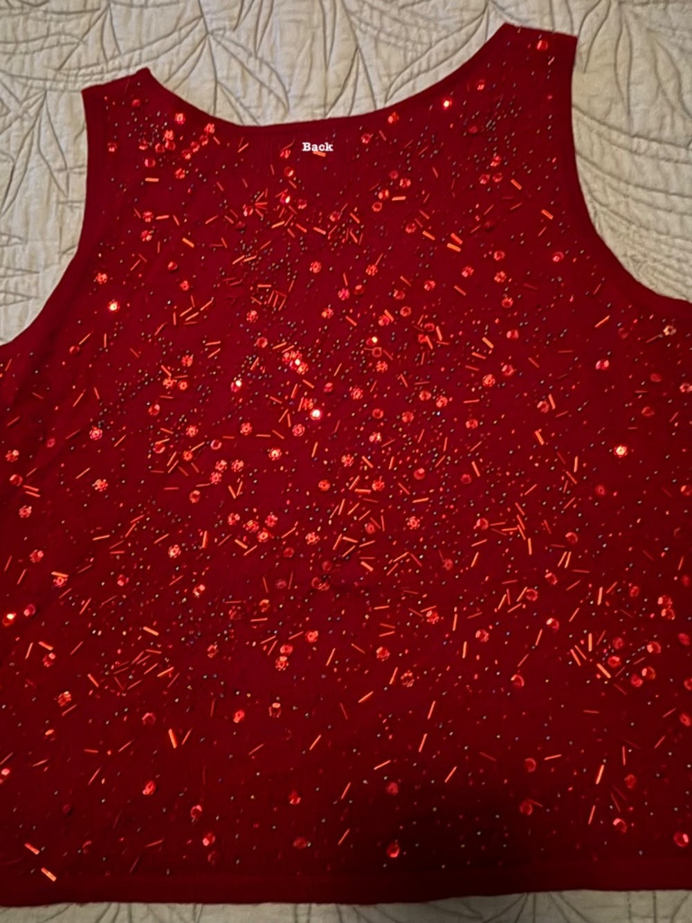 Red tank - Picture 5 of 5